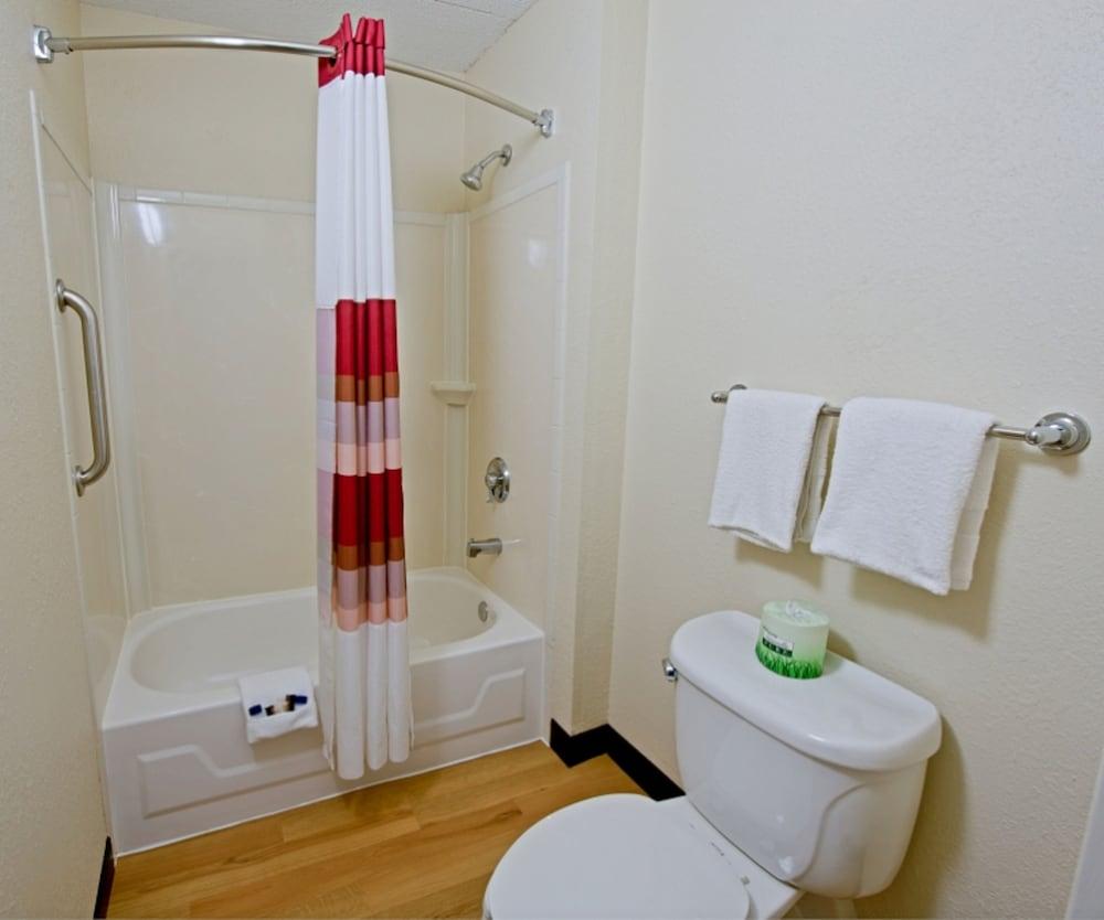 Red Roof Inn Акрон Екстер'єр фото