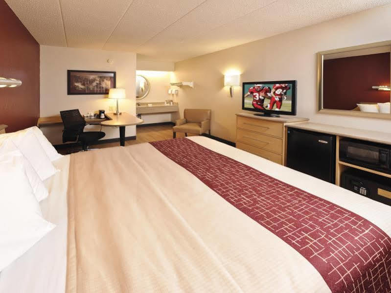 Red Roof Inn Акрон Екстер'єр фото